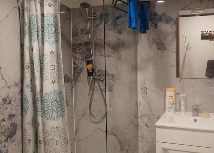 Апартаменты Altbau Zum Wohlfuehlen *